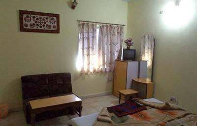 Giri Shingar Hotel, Pachmarhi 5